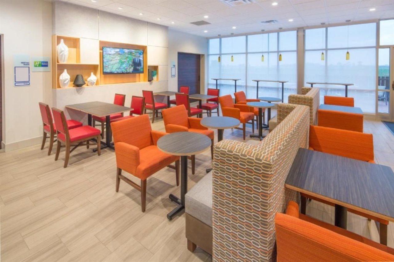 Holiday Inn Express & Suites - Indianapolis Nw - Zionsville By Ihg Whitestown Exterior foto